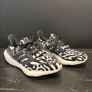 UltraBoost 22 'Zebra' Running Shoe